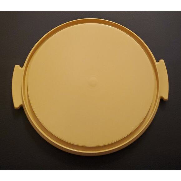 Vtg Tupperware Cake Taker Carrier *Base Only* Replacement 12” Harvest Gold 684-7 - Picture 1 of 1